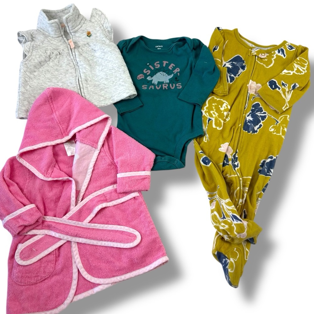 Carter's Baby Girl Size 9 Months Clothing Bundle Robe Pajamas Vest Lot Of 4